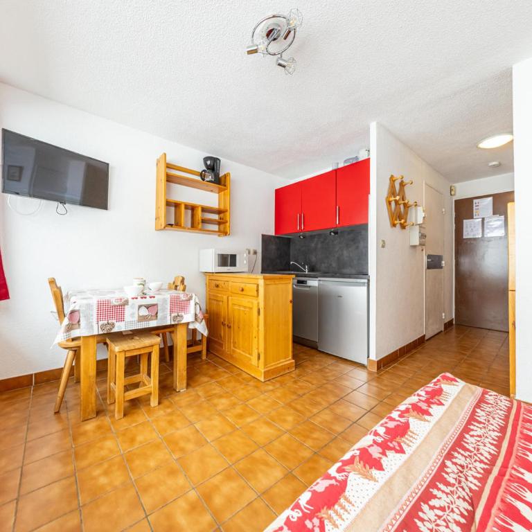 Studio 24m² pour 4 pers. - Balcon & Skis aux pieds - FR-1-807-42 - Studio - 11