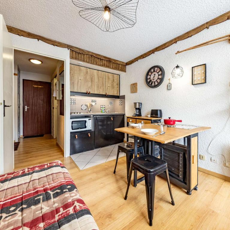 Studio moderne 4 pers. pied des pistes, parking gratuit - FR-1-807-45 - Estudio - 9