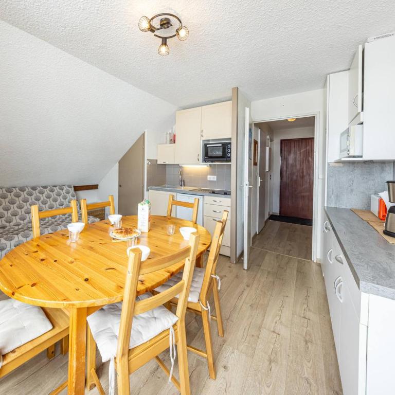 Appartement 6 pers balcon sud avec kitchenette à Saint-François-Longchamp - FR-1-807-106 - Appartement - 12