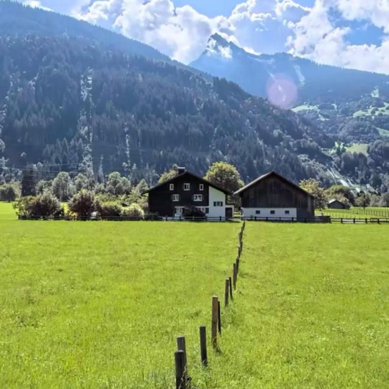 Bauernhaus-Charme & Bergblick in Schruns - Apartamento de 2 dormitorios - 1