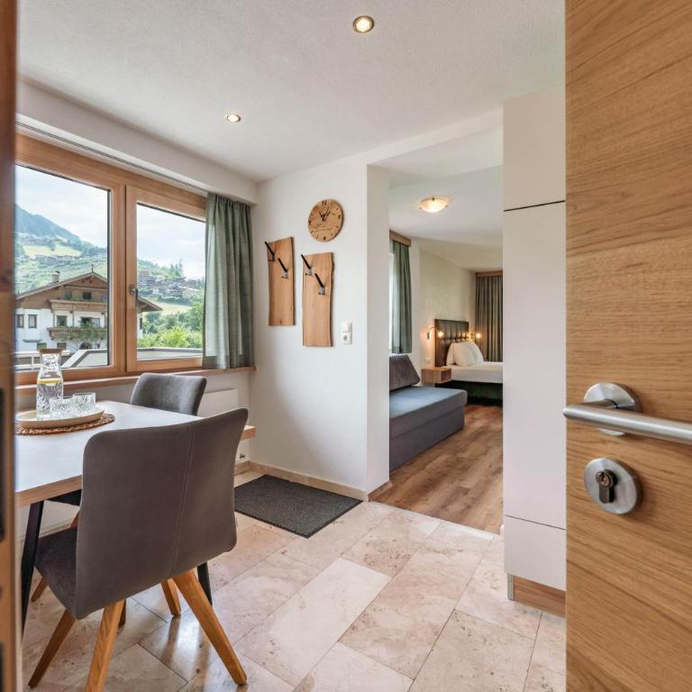 Alpenzeit Zillertal Apartments - Apartment mit 1 Schlafzimmer - 1