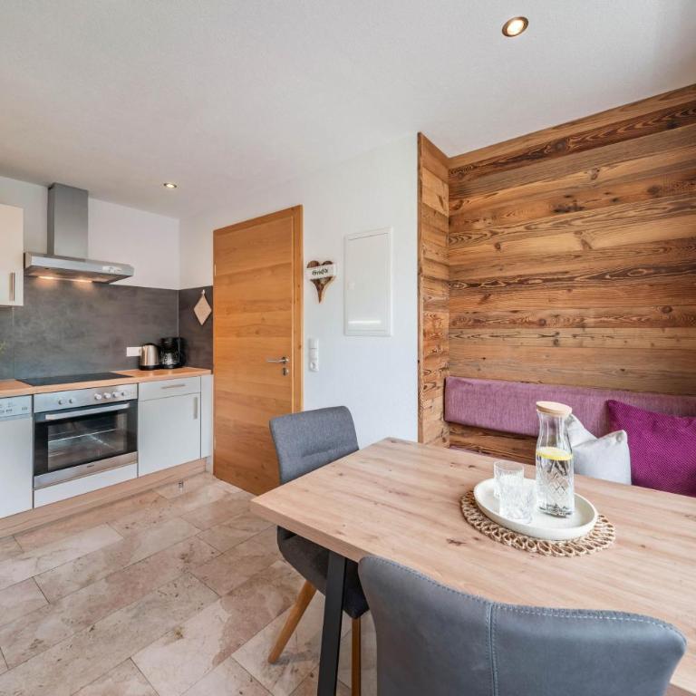 Alpenzeit Zillertal Apartments - Apartment mit 1 Schlafzimmer - 2