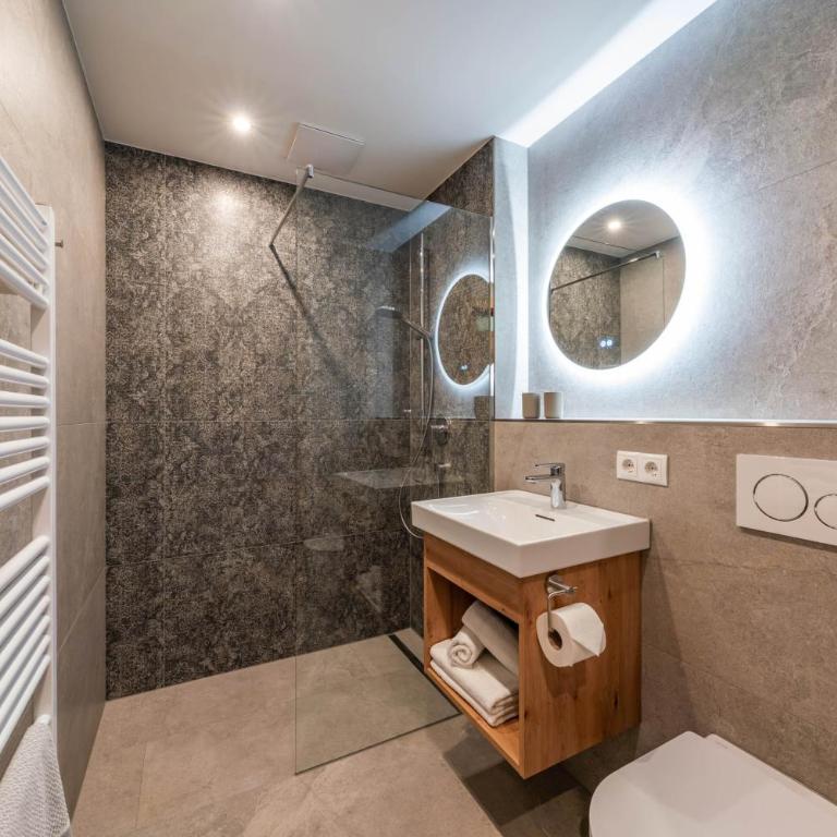 Alpenzeit Zillertal Apartments - Apartment mit 2 Schlafzimmern - 12