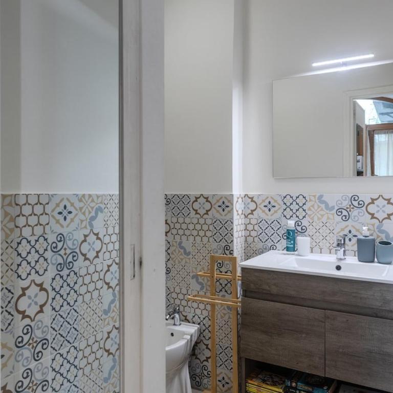 La casa dei libri - Appartamento Standard con 2 Camere da Letto - 17