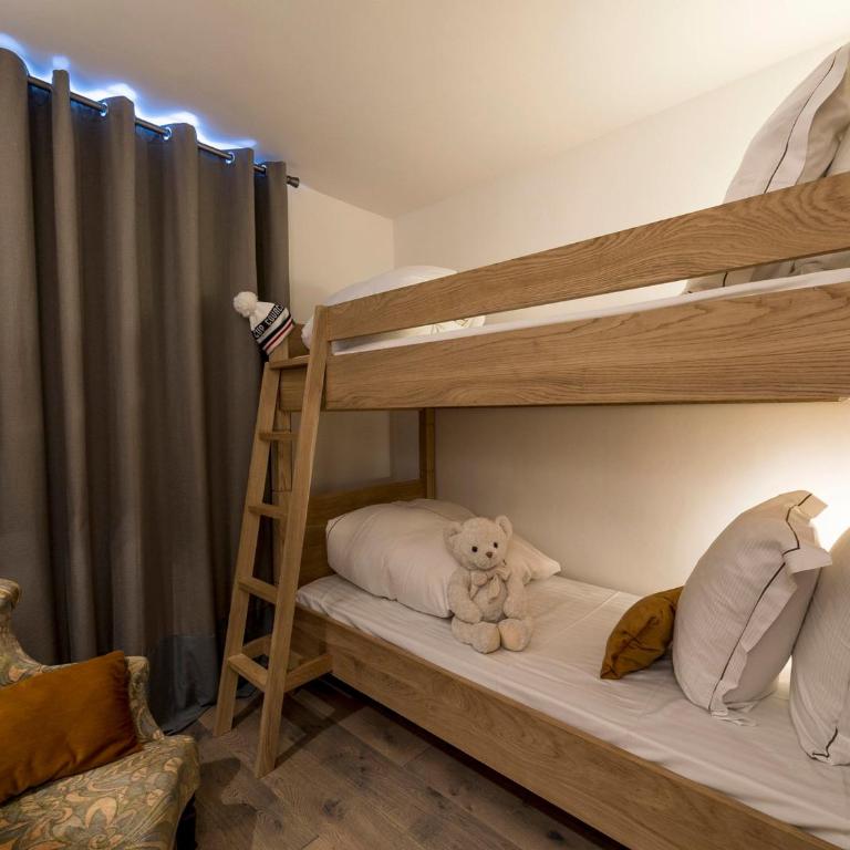 Courchevel 1850 Appart Ski-in/Ski-out 6 pers avec Parking - Three-Bedroom Apartment - 7