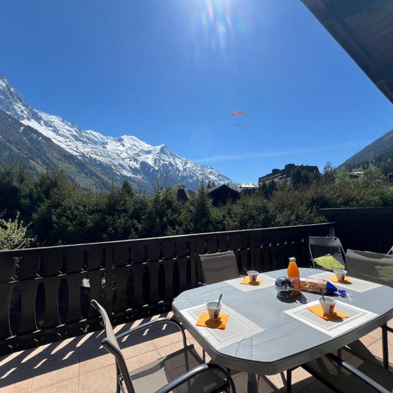 Appartement Agata spacieux à Chamonix avec terrasse et parking privé - Appartement - 5