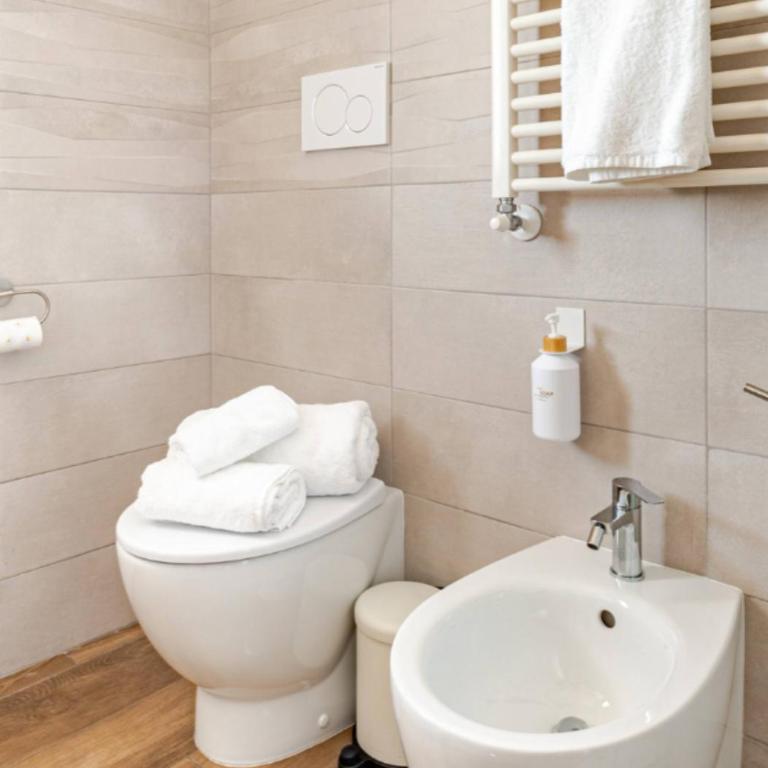 Parking, FCO Airport & Beach - River Breeze - Apartamento de 1 Dormitorio con balcón y vistas a la ciudad - 22