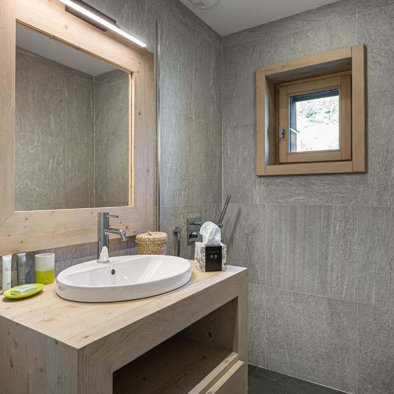 Chalet spacieux près des pistes avec sauna et WiFi, animaux admis - Chalet 3 Chambres - 16