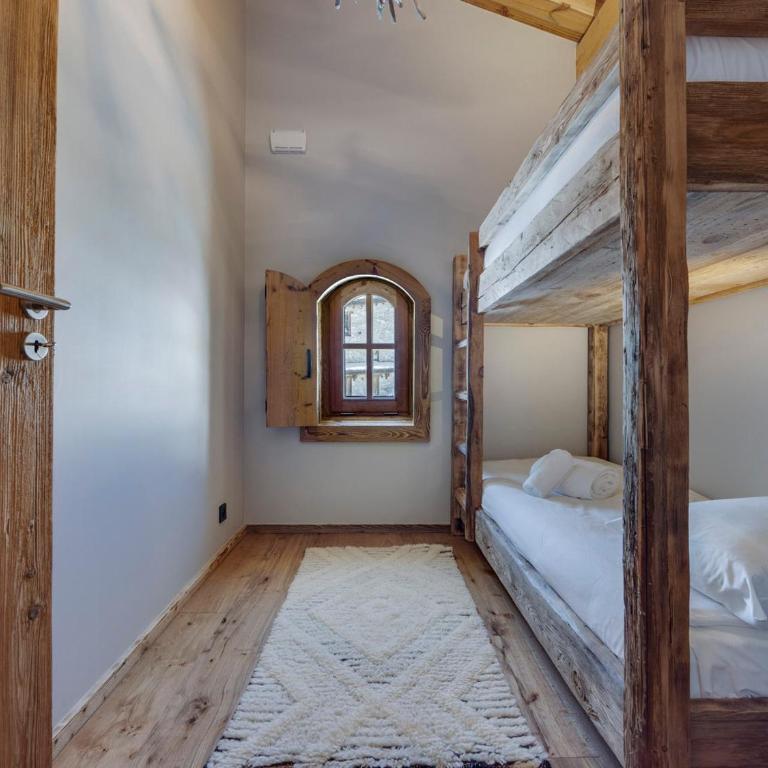 Appartement neuf avec cheminée, proche pistes, Val d'Isère - Two-Bedroom Apartment - 11