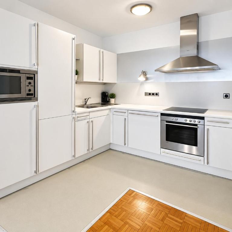 Stylish city apartment with loggia & garage - Apartment mit 1 Schlafzimmer - 1