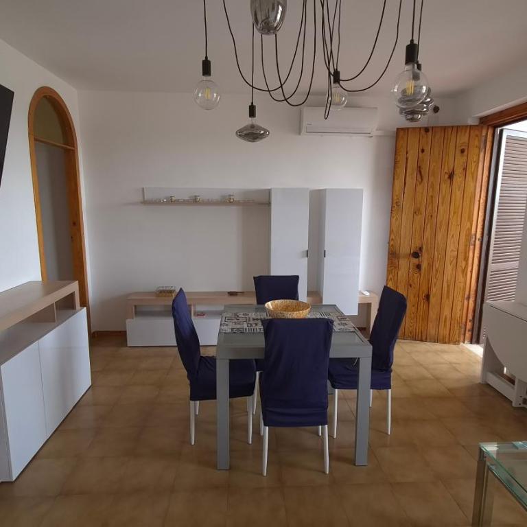 Vacanze in Villa - Villa con Vista Mare - 12