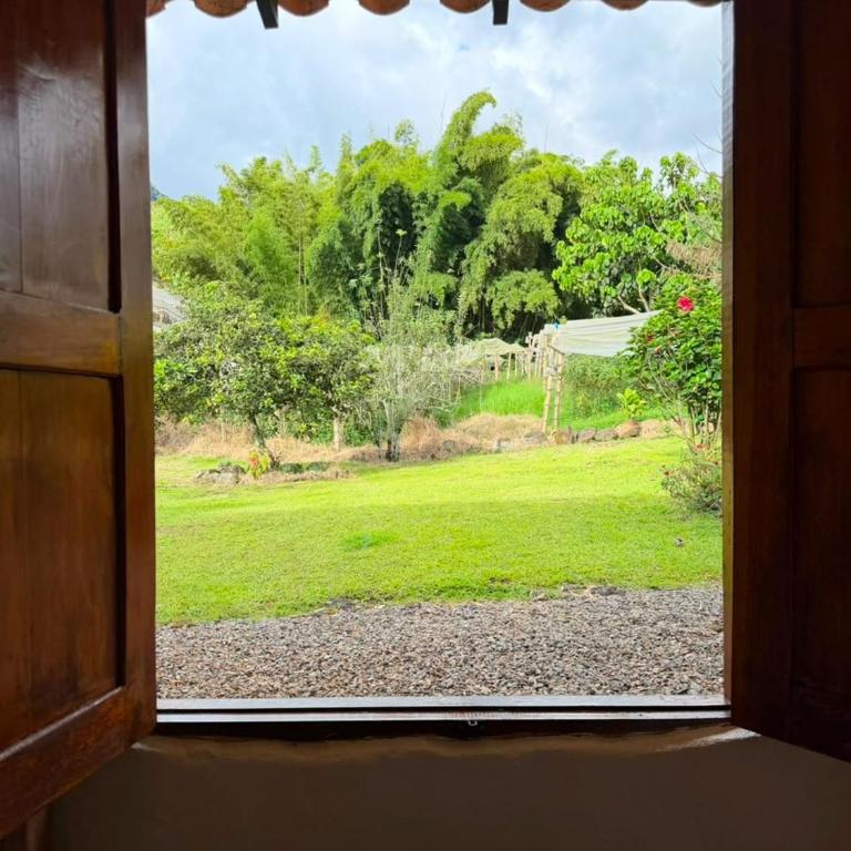 Finca Hostal Ágora - Habitación Familiar con baño privado - 22