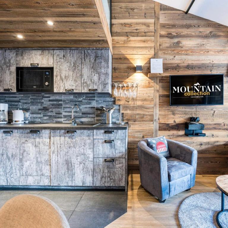 Studio rénové avec balcon au centre Val-d'Isère - Appartement 1 Chambre - 12