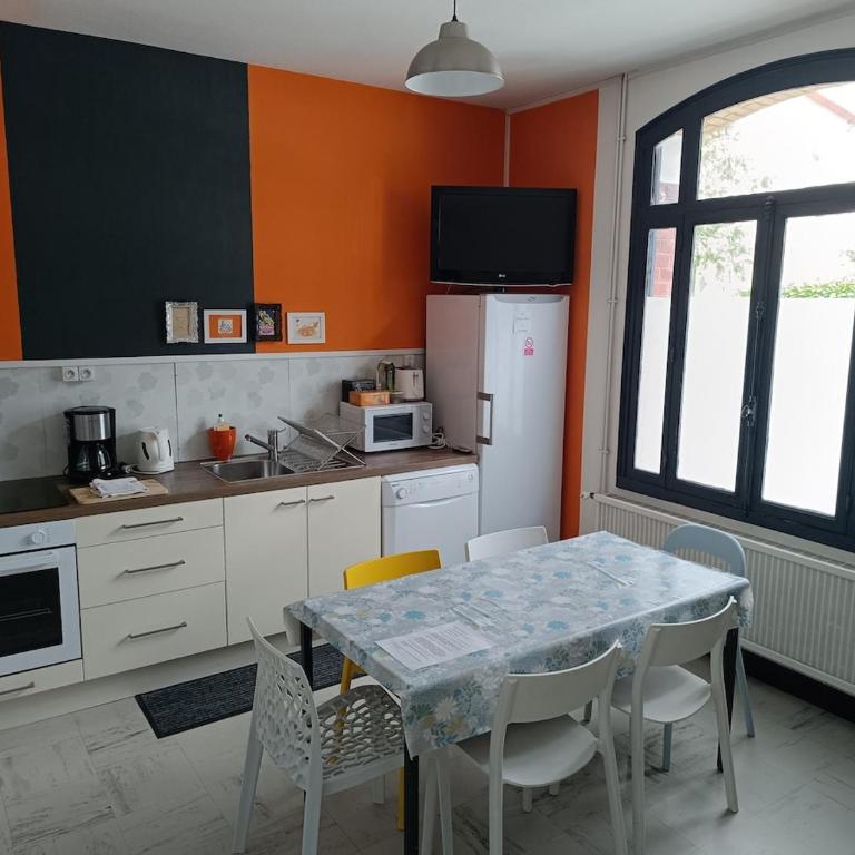 Maison atypique, quartier très calme, à Amiens - Chambre Familiale - 17