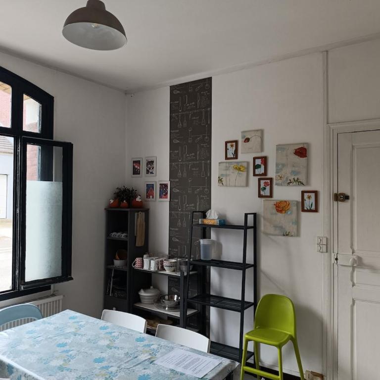 Maison atypique, quartier très calme, à Amiens - Chambre Familiale - 24