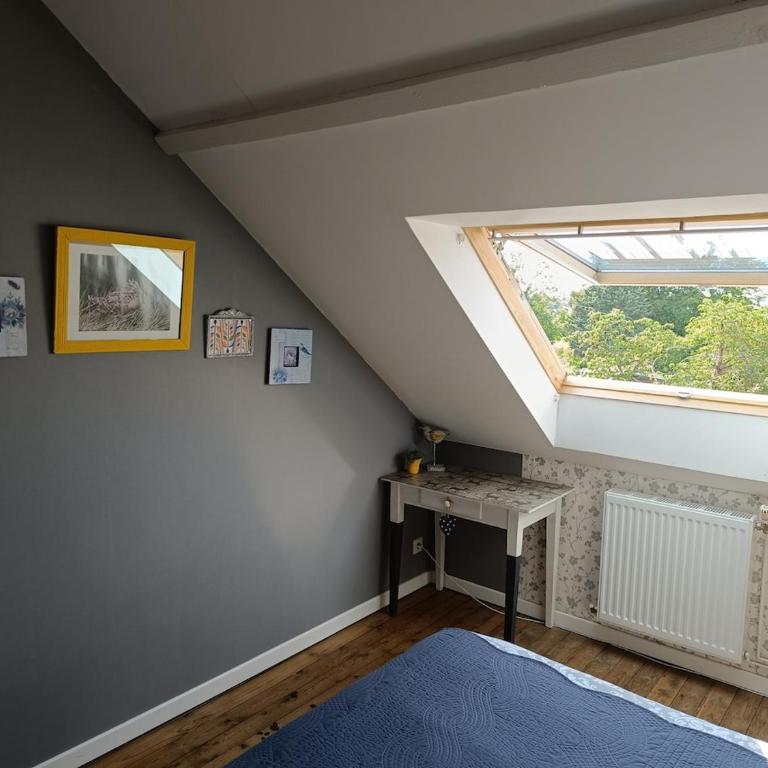 Maison atypique, quartier très calme, à Amiens - Chambre Familiale - 28