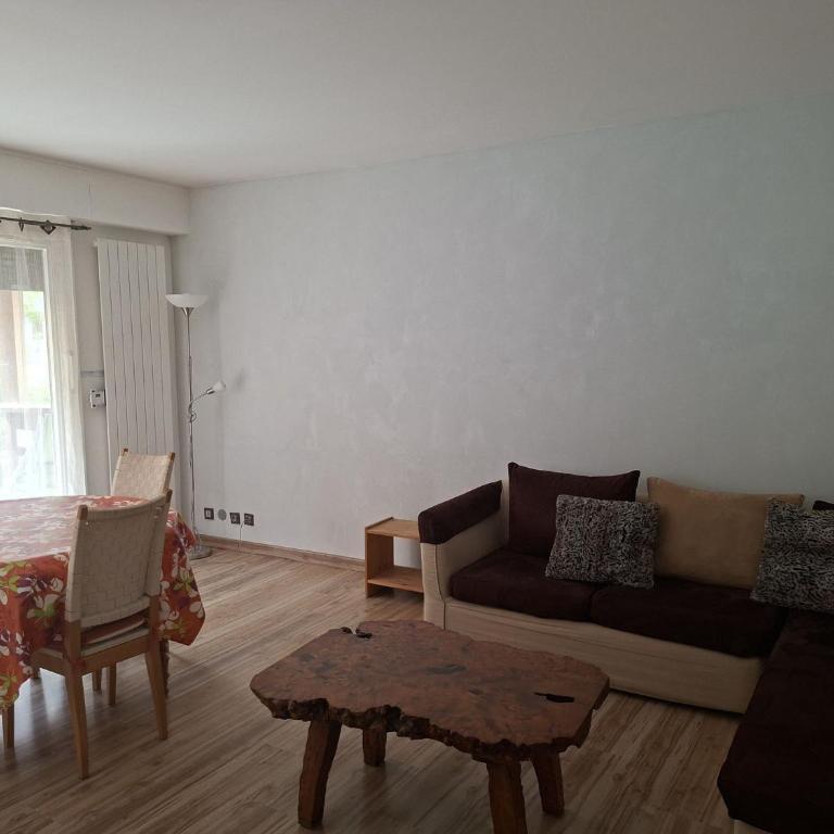 Appartement lumineux au cœur de Brides, 6 pers, balcon, wifi, animaux admis - Appartement 2 Chambres - 10