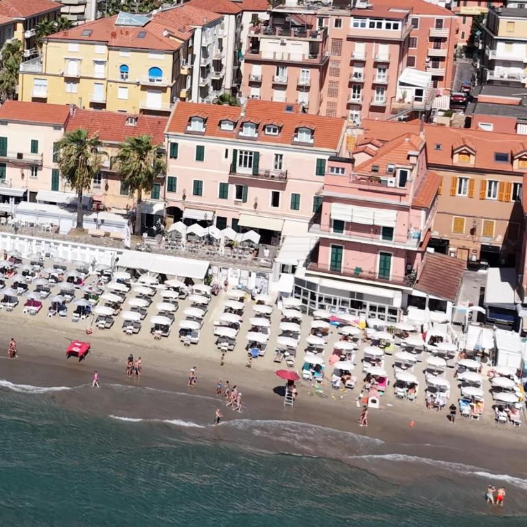 Fronte Mare Ideale - Appartamento con 3 Camere da Letto - 20