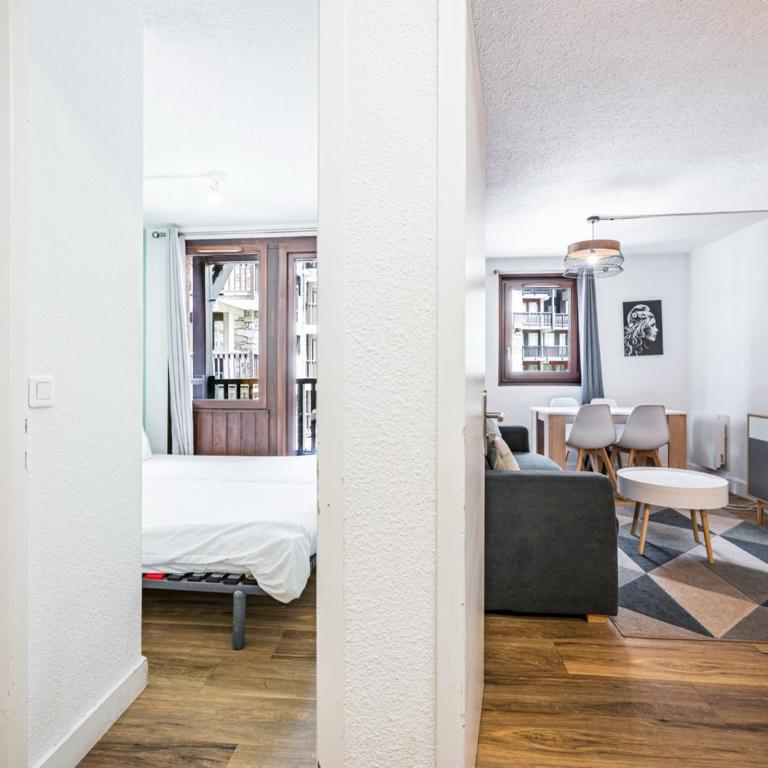 Cosy T2 Rénové, Centre Village, Ski aux Pieds à Val-d'Isère - Appartement 1 Chambre - 15