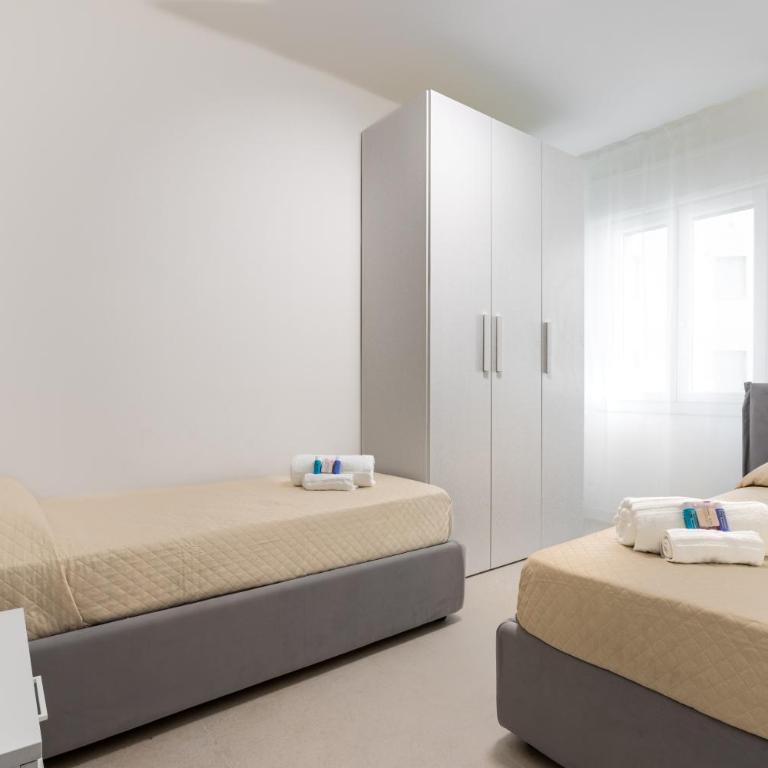 Piazza Mazzini Appartamento Ampio e luminoso vicino al mare - Apartment mit 2 Schlafzimmern mit Balkon und Terrasse - 9