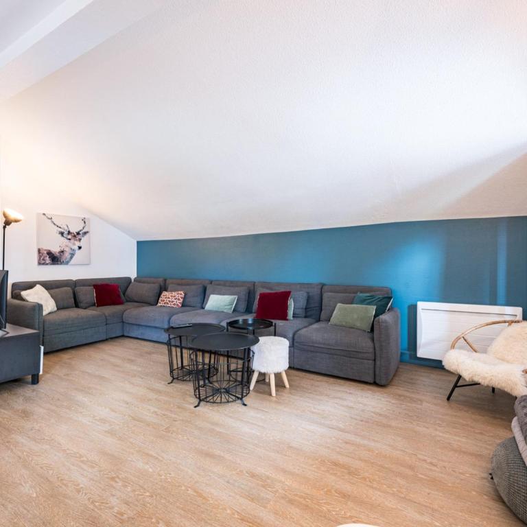 Appartement duplex au centre, ski aux pieds, rénové et spacieux - Appartement 4 Chambres - 12