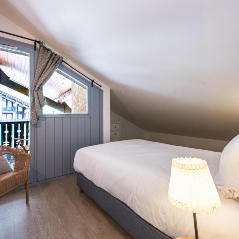 Appartement duplex au centre, ski aux pieds, rénové et spacieux - Appartement 4 Chambres - 14