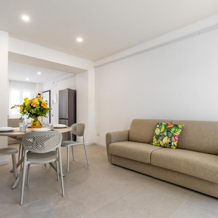 Piazza Mazzini Appartamento Ampio e luminoso vicino al mare - Apartment mit 2 Schlafzimmern mit Balkon und Terrasse - 3