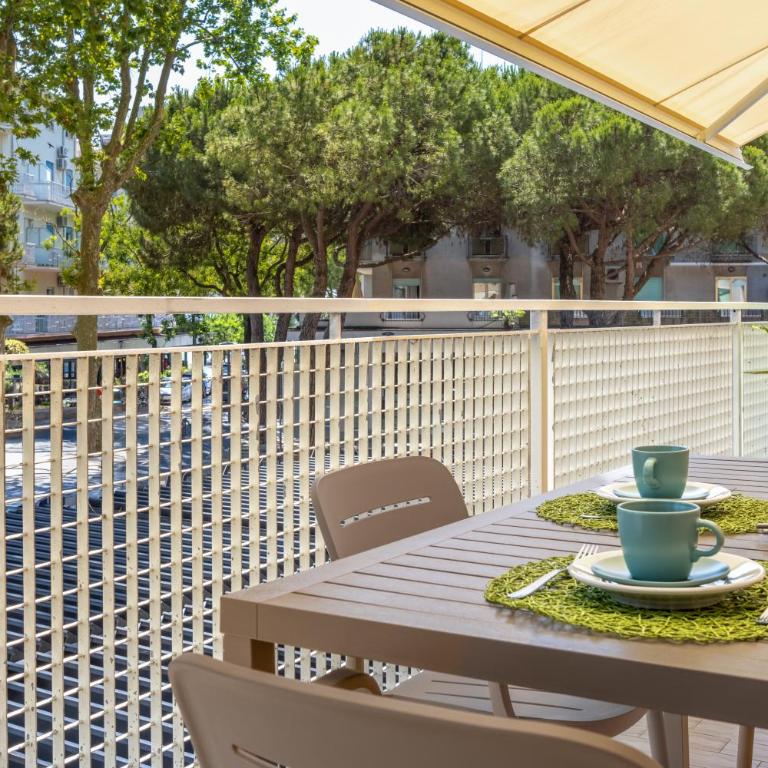 Piazza Mazzini Appartamento Ampio e luminoso vicino al mare - Apartment mit 2 Schlafzimmern mit Balkon und Terrasse - 15