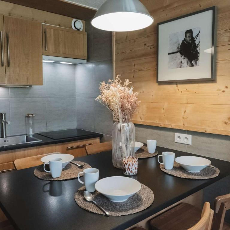 Appartement cosy pour 4 pers. avec départ ski aux pieds, proche commodités et pistes - FR-1-545-17 - Appartement (4 Adultes) - 7