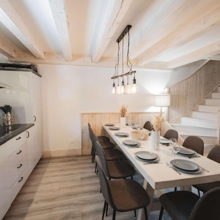 Somptueux chalet 130 m², 11 pers, vue montagnes, cheminée, 5 chambres - FR-1-545-27 - Chalet (11 Adultes) - 3