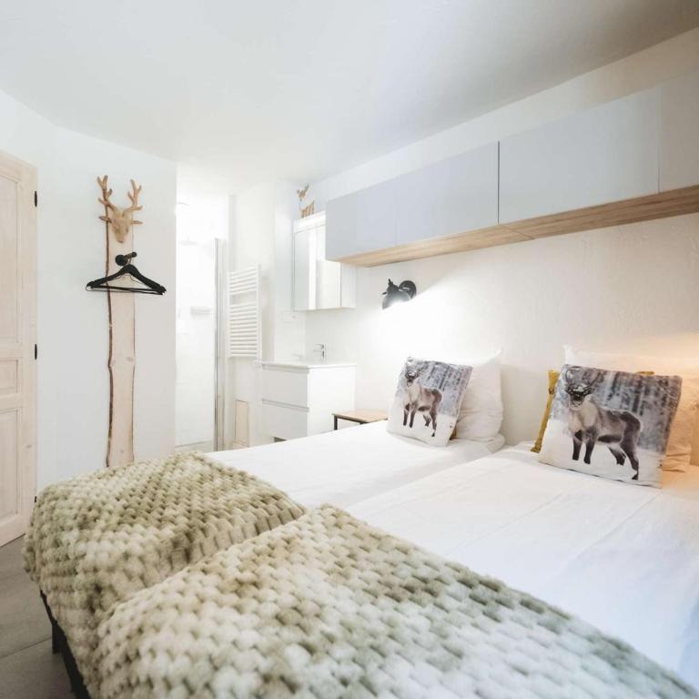 Somptueux chalet 130 m², 11 pers, vue montagnes, cheminée, 5 chambres - FR-1-545-27 - Chalet (11 Adultes) - 20