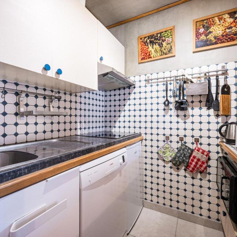 Appartement lumineux vue village - 6 pers. - FR-1-518-228 - Appartement - 4
