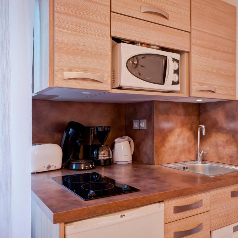 Studio rénové 2* pour 4 pers, Brides-les-Bains, avec Wifi et parking - Studio - 12