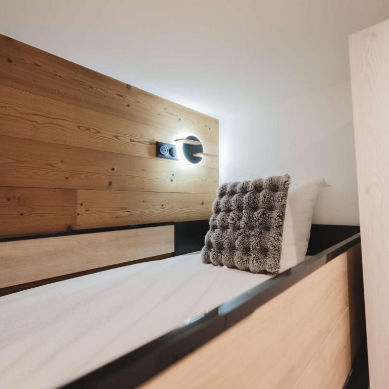 Charmant appartement rénové, cosy, pour 4 pers., exposé sud, skis aux pieds, proche commerces - FR-1-545-43 - Apartment - 17