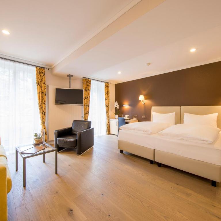 Belvedere Swiss Quality Hotel - Deluxe Doppelzimmer mit Gartenblick und Klimaanlage - 4