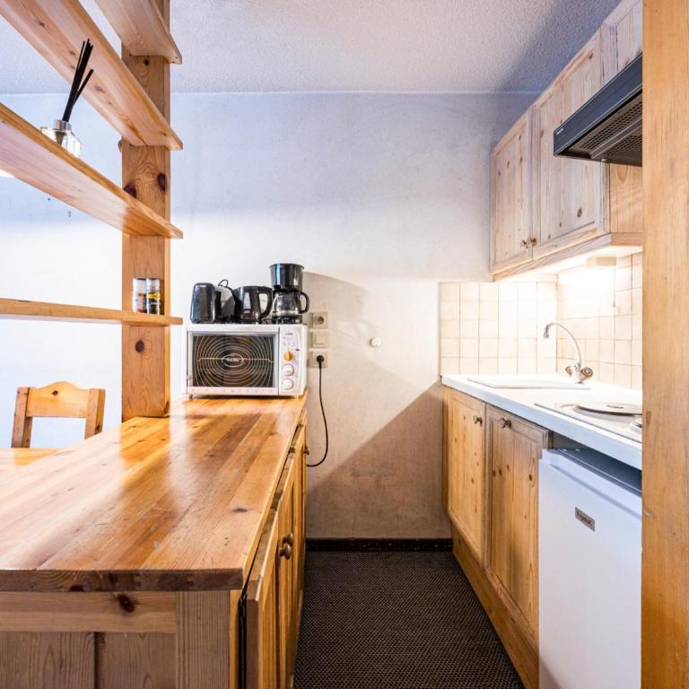 Studio confortable au centre, balcon, 2-3 pers. - Studio - 10