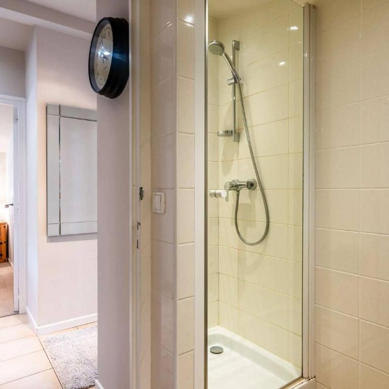 SCHUSS D4 - Three-Bedroom Apartment - 8