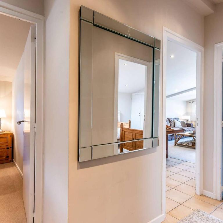 SCHUSS D4 - Three-Bedroom Apartment - 9