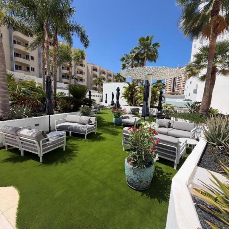 Ocean Garden suite 509 with sunny terrace - Two-Bedroom Apartment - 30