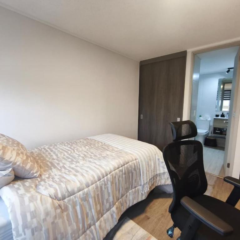 Depto Luminoso 2D2B A Pasos Metro Estadio Nacional - Three-Bedroom Apartment - 6