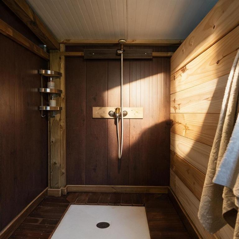 ZahoraCamp - Habitación Doble Deluxe con ducha - 7