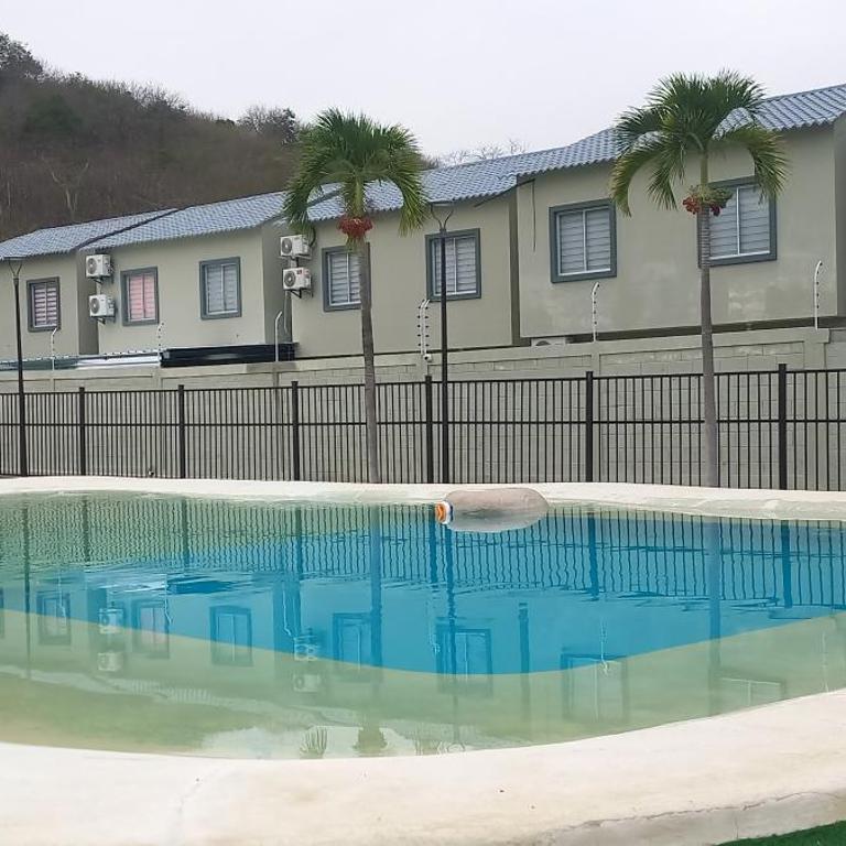 Casa amoblada muy bonita con piscina incluida - Casa de 2 dormitorios - 3