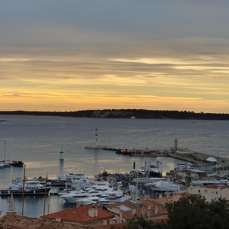 Le Suquet 22 - 2 Pièces, Quartier Historique, très Calme, Plage, Parking - Appartement 1 Chambre - 27