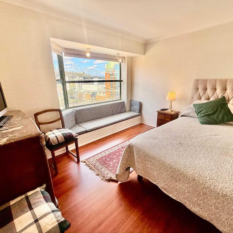 Spacious beachfront and steps from the mall - Apartamento - 5