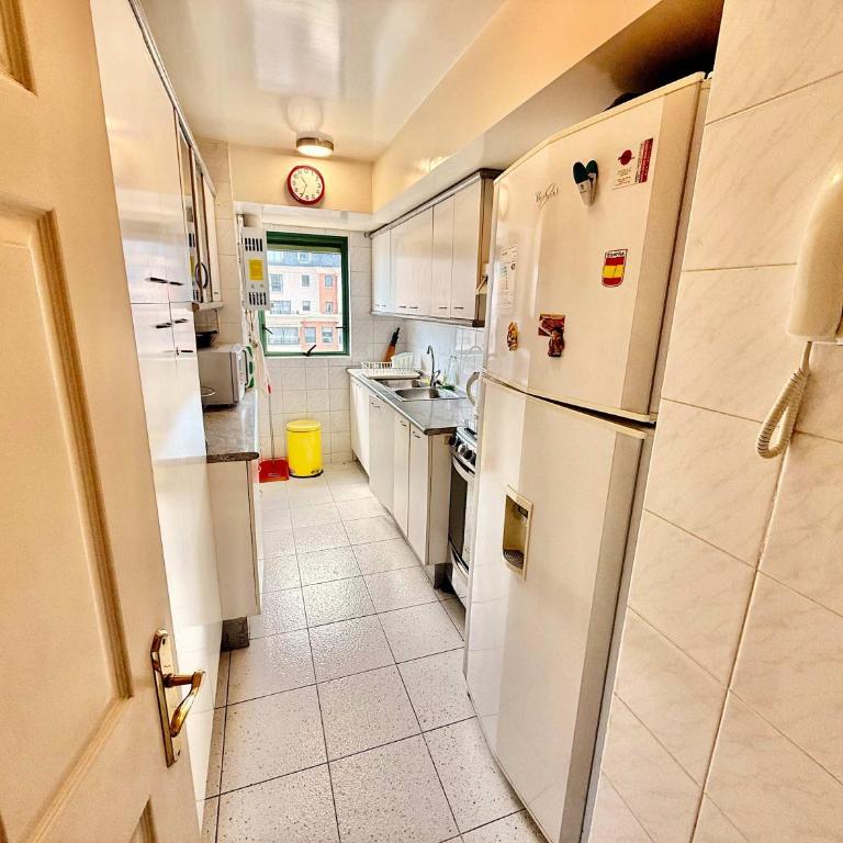 Spacious beachfront and steps from the mall - Apartamento - 29