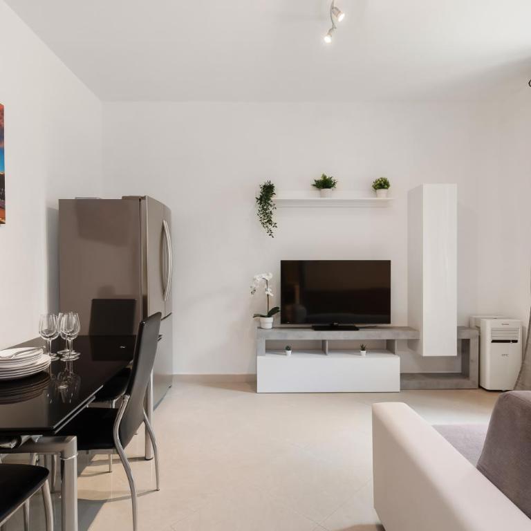Montecuccoli Modern Home by FGL Collection - Apartment mit 2 Schlafzimmern - 13