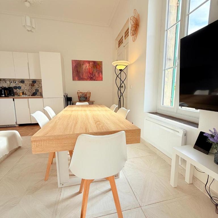 Maison Mer, Campagne et ville Calme au soleil avec jacuzzi - Ferienhaus mit 4 Zimmern - 20