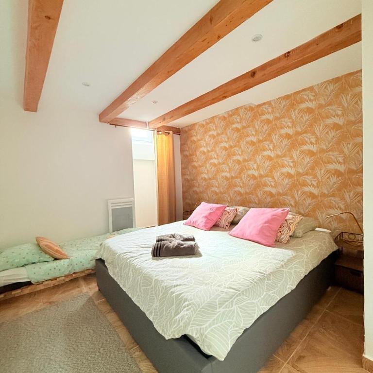 Maison Mer, Campagne et ville Calme au soleil avec jacuzzi - Ferienhaus mit 4 Zimmern - 35