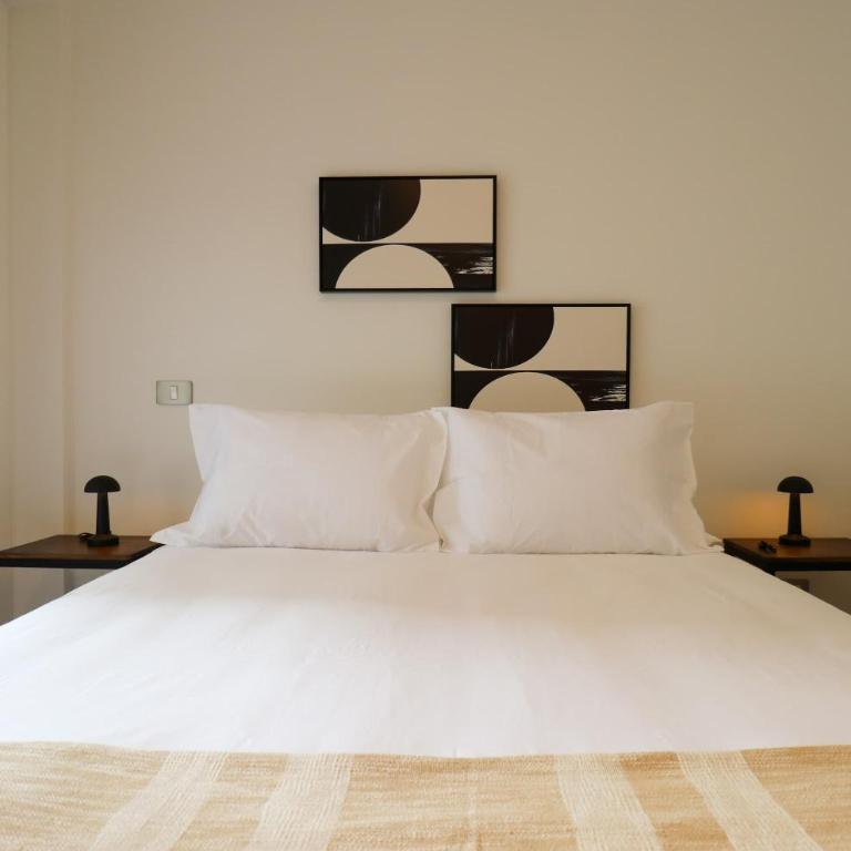 Lord Cochrane by Wynwood House - Two-Bedroom Apartment with Balcony - 21