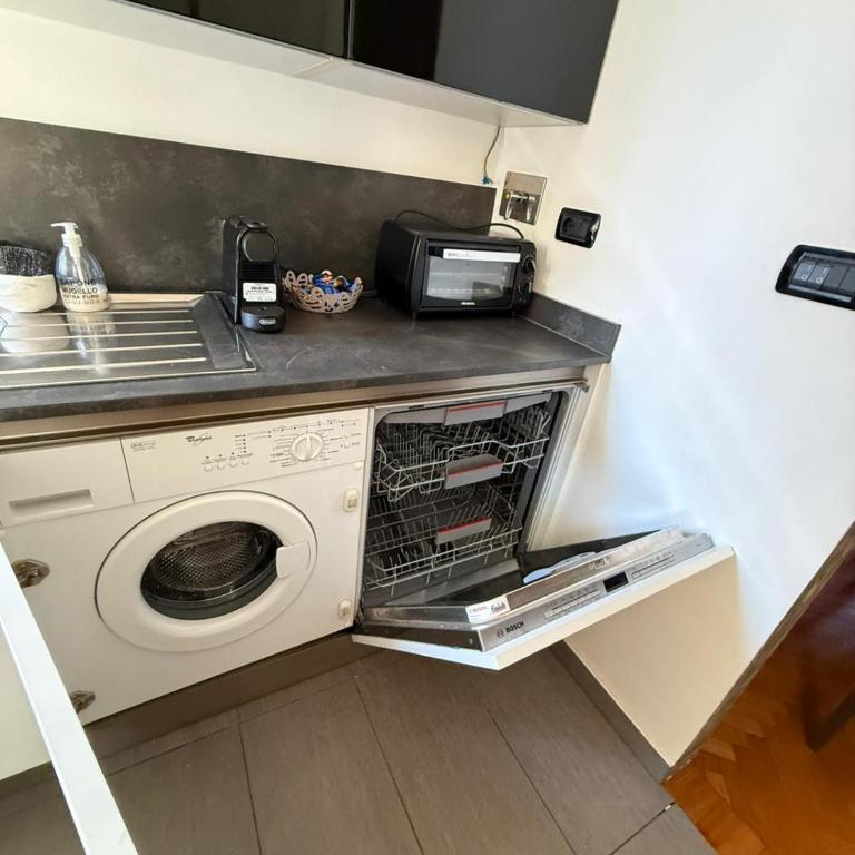 comfy home in Rome - One-Bedroom Apartment - 29